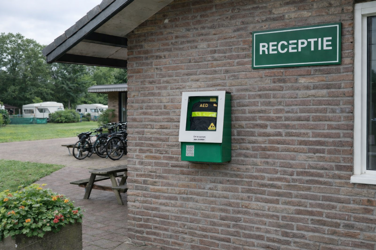 AED op de camping: hoe organiseer je zekerheid in een seizoensbedrijf?